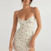 Mini robe à fleurs style bohème