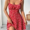 Robe élégante à bretelles