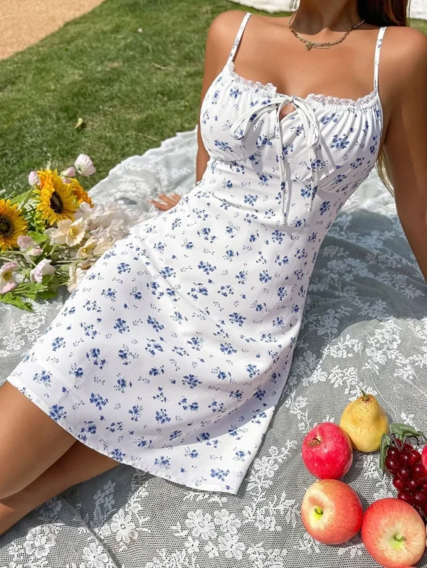 Mini robe à fleurs sexy