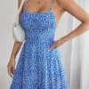Robe courte dos nu élégante