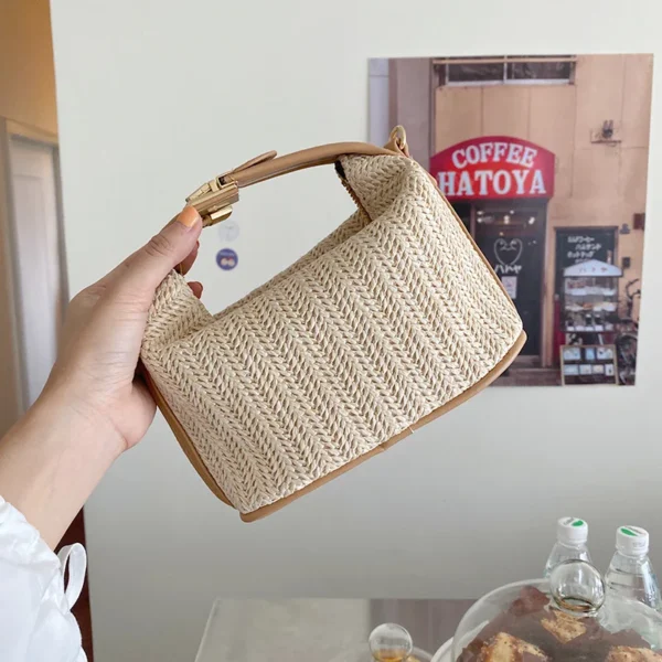Petit sac à main en paille