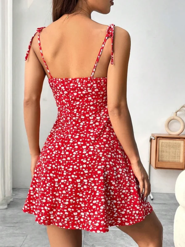 Robe élégante à bretelles