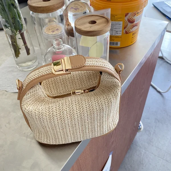 Petit sac à main en paille