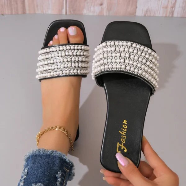 Sandales plates en perles