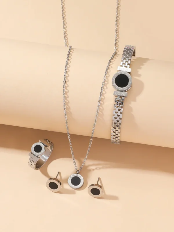 Ensemble de bijoux romain