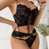 Ensemble de sous-vêtements en dentelle florale