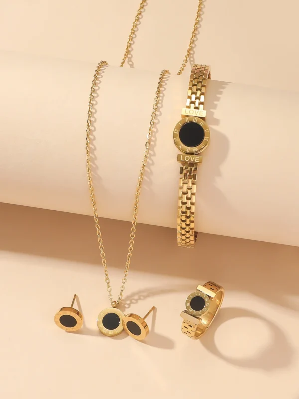 Ensemble de bijoux romain