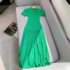 Robe longue à volants